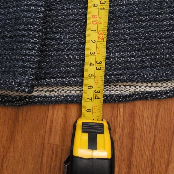 NEW GUESS  Indigo Cap-Sleeve Boucle Dress - Picture 5 of 7